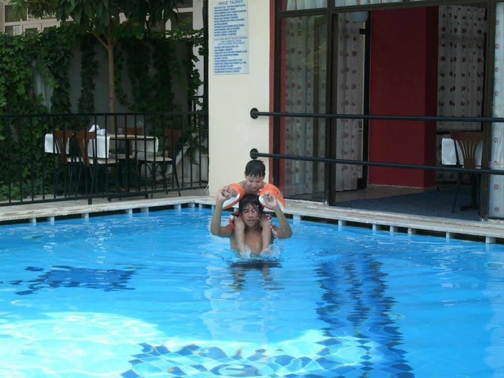 Hotel Status Фетие Екстериор снимка