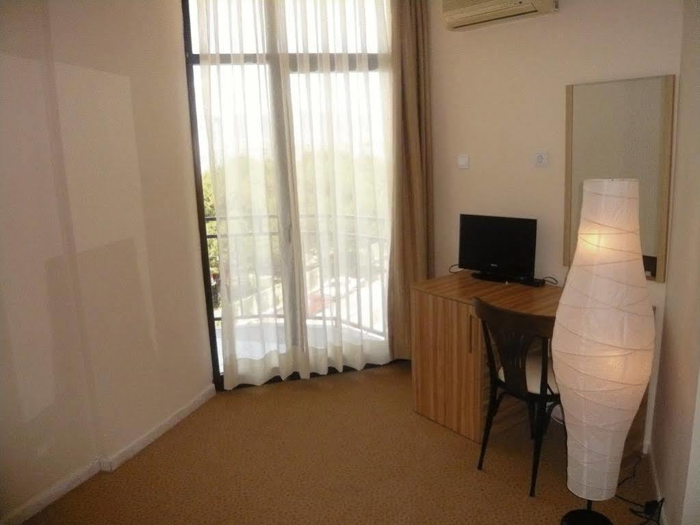 Hotel Status Фетие Екстериор снимка